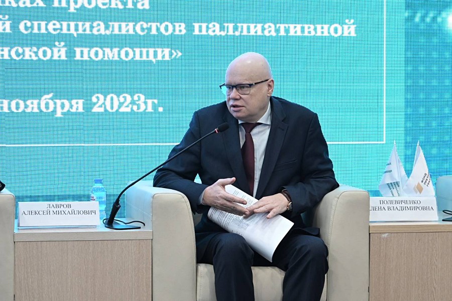 Алексей Лавров: в 2023 году паллиативную помощь в рамках соцзаказа получают уже 215,8 тыс. человек