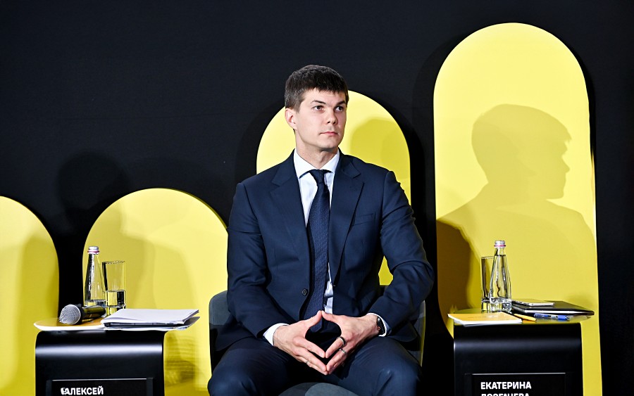 Алексей Яковлев: регулирование обращения криптовалют будет широко обсуждаться с рынком 