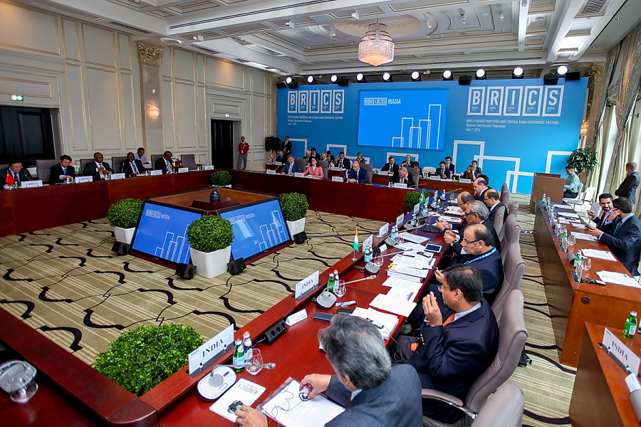 7 июля 2015 года в Москве состоялось первое заседание Совета управляющих Нового банка развития БРИКС
