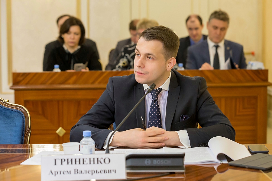 Артем Гриненко: принятые в 2022 году первоочередные меры обеспечили стабильную и бесперебойную работу контрактной системы 