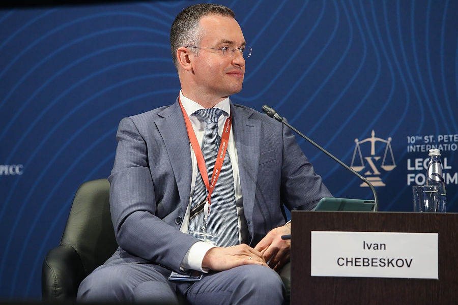 Иван Чебесков в интервью RTVI об альтернативах доллару и евро и работе по легализации международных расчетов в криптовалюте